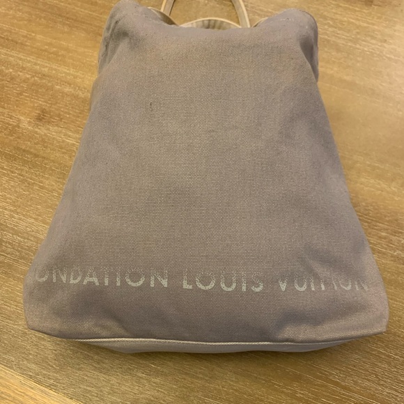 Authentic Louis Vuitton  Foundation Gray Canvas Tote - Picture 2 of 11